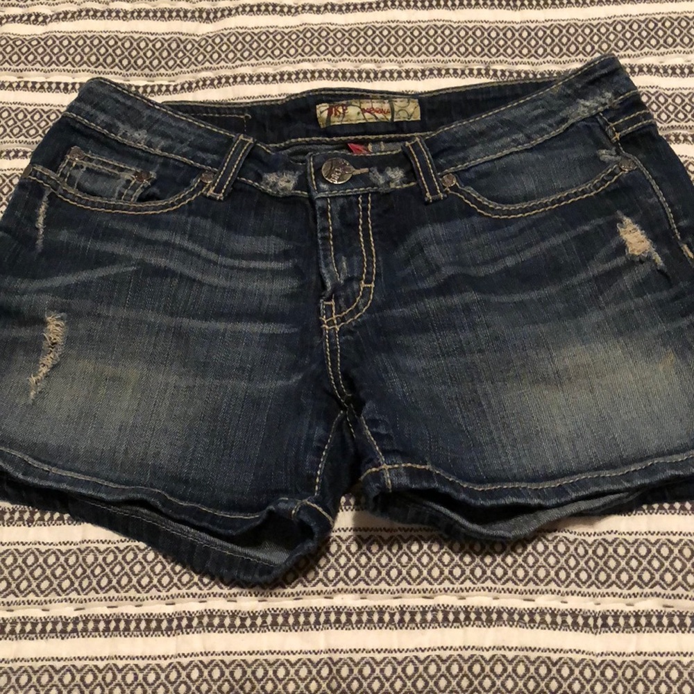 BKE shorts